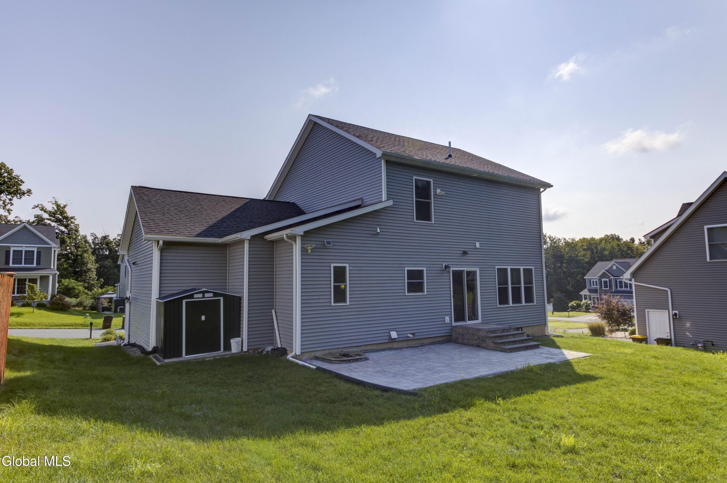 18 Rysedorph Lane Rensselaer NY 12144