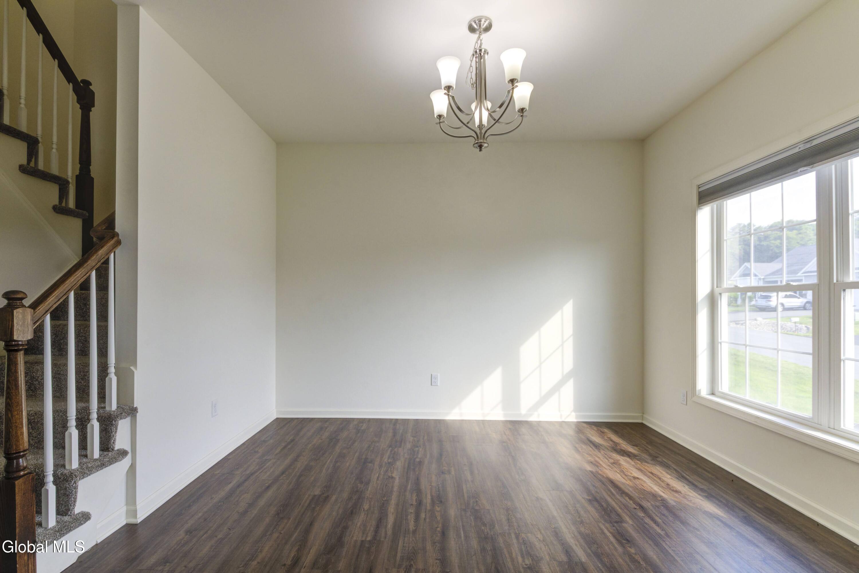 18 Rysedorph Lane Rensselaer NY 12144