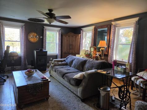 600A Waite Road Clifton Park NY 12065