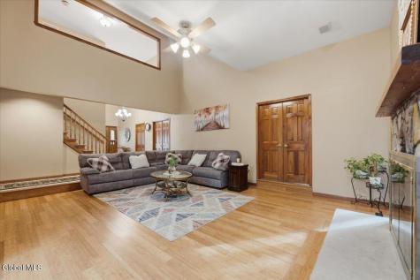 21 Timberwick Drive Halfmoon NY 12065