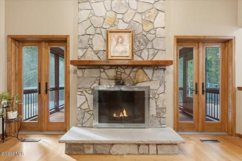 21 Timberwick Drive Halfmoon NY 12065