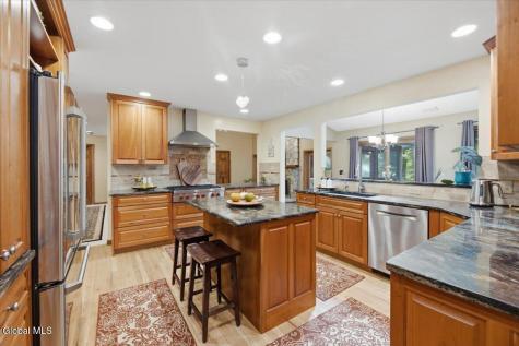 21 Timberwick Drive Halfmoon NY 12065