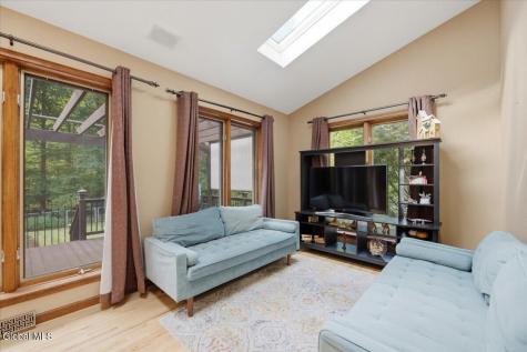21 Timberwick Drive Halfmoon NY 12065