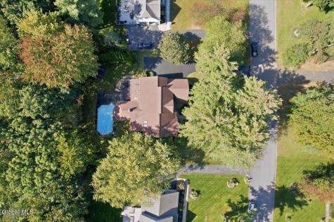 21 Timberwick Drive Halfmoon NY 12065