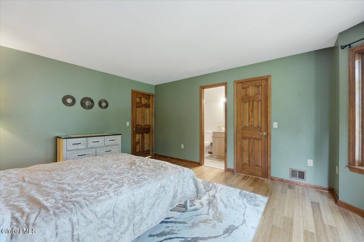 21 Timberwick Drive Halfmoon NY 12065
