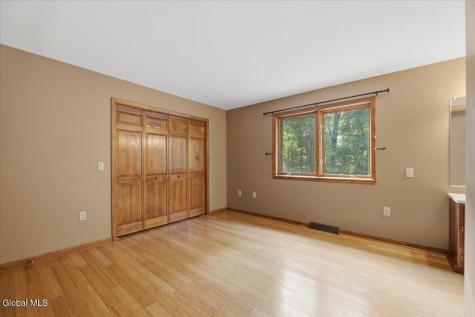 21 Timberwick Drive Halfmoon NY 12065