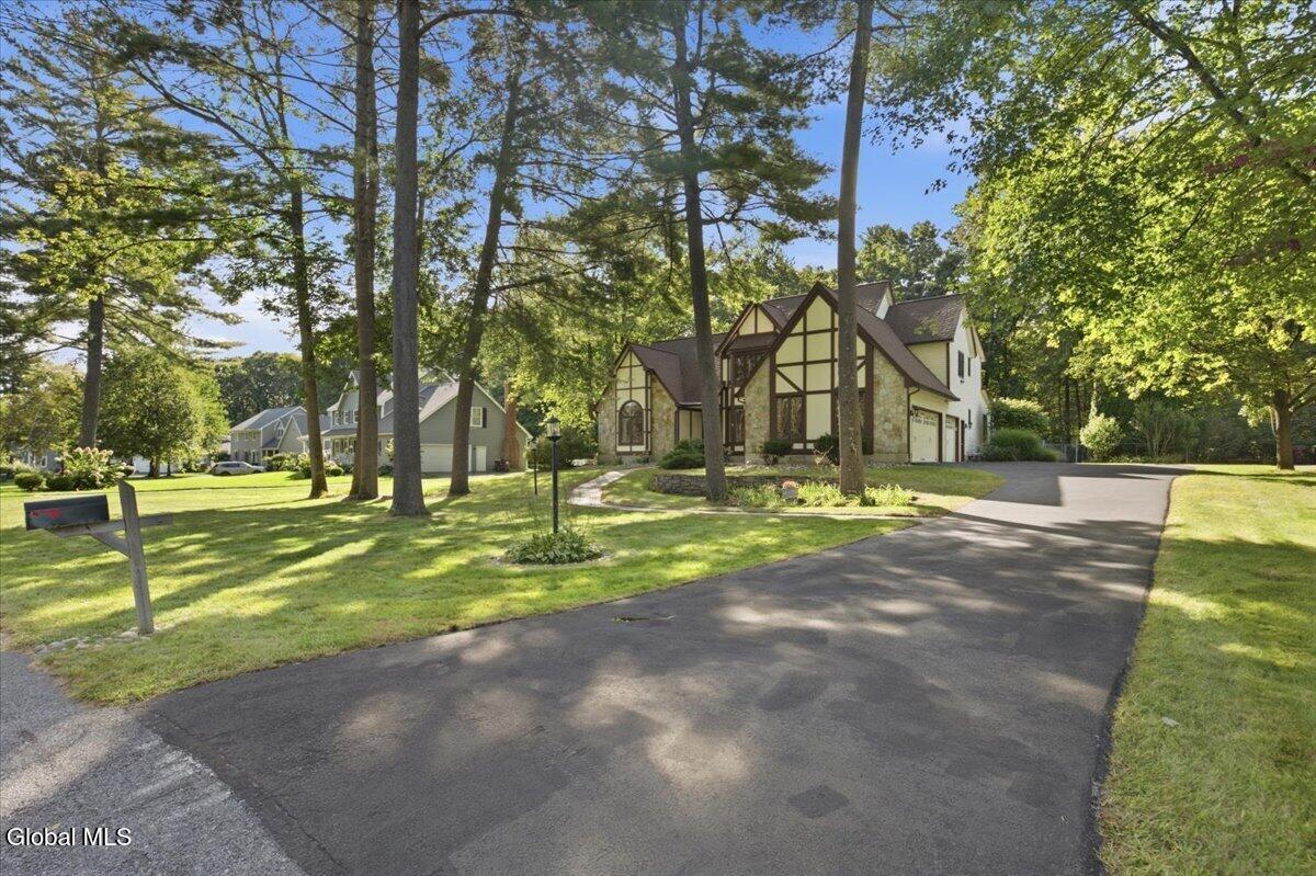 21 Timberwick Drive Halfmoon NY 12065