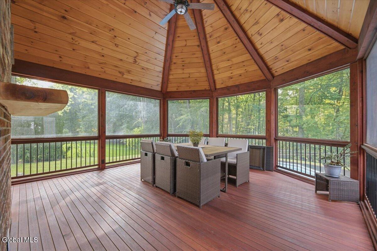 21 Timberwick Drive Halfmoon NY 12065