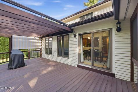 21 Timberwick Drive Halfmoon NY 12065