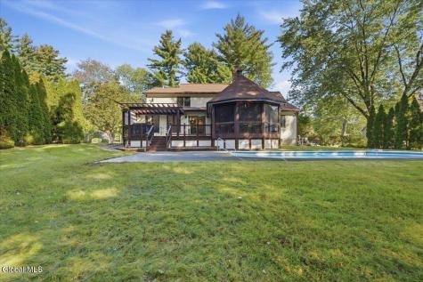 21 Timberwick Drive Halfmoon NY 12065