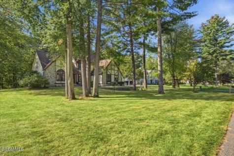 21 Timberwick Drive Halfmoon NY 12065