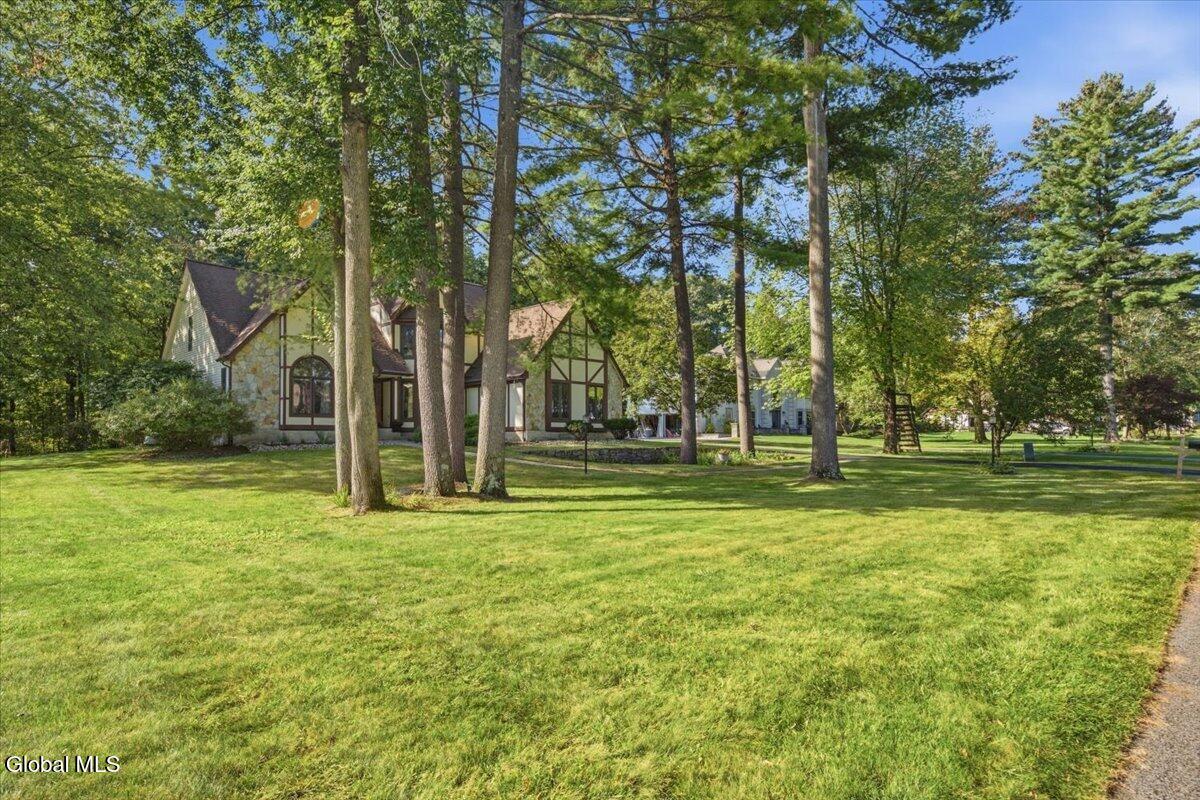 21 Timberwick Drive Halfmoon NY 12065