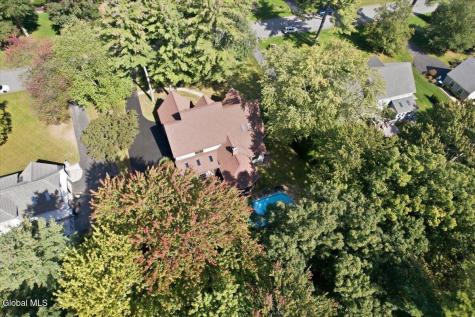 21 Timberwick Drive Halfmoon NY 12065