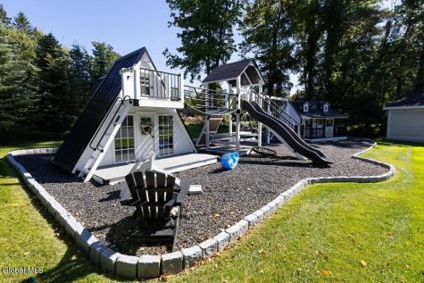 611 Bedford Square Albany NY 12203