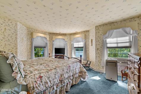 43 Paxton Road Lake George NY 12845