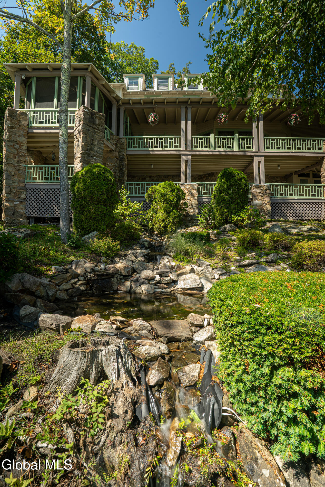 43 Paxton Road Lake George NY 12845