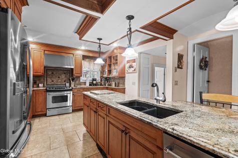 43 Paxton Road Lake George NY 12845