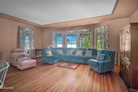 43 Paxton Road Lake George NY 12845