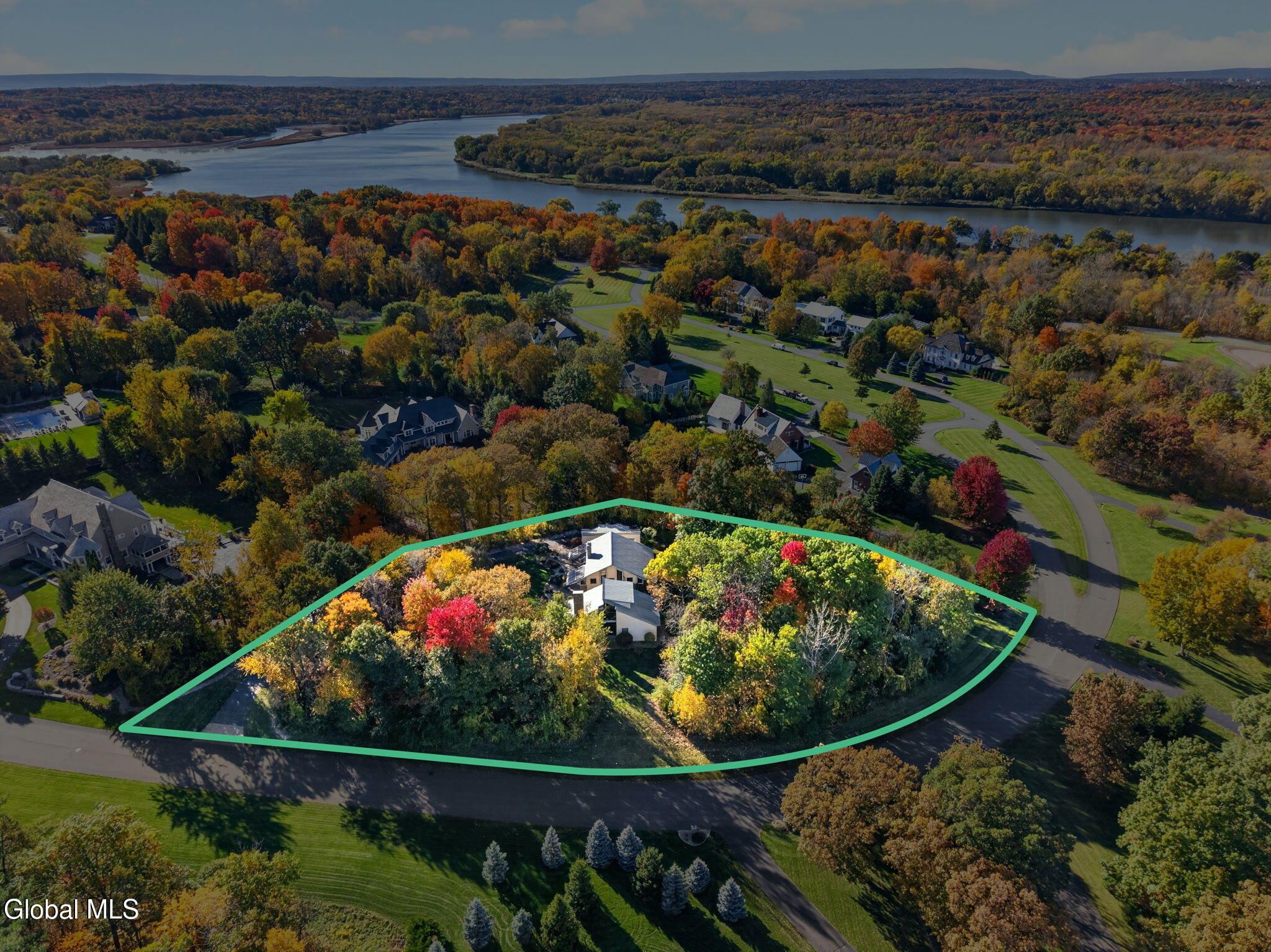 32 Shaker Bay Road Latham NY 12110