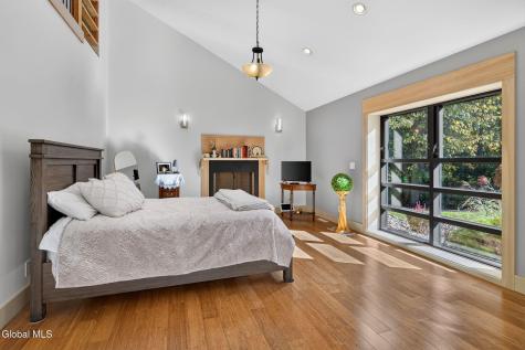 32 Shaker Bay Road Latham NY 12110