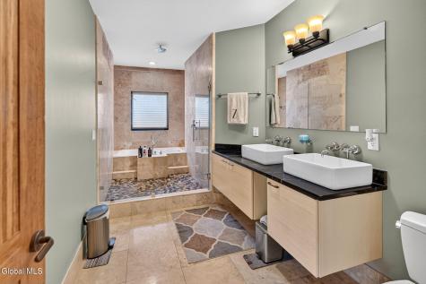 32 Shaker Bay Road Latham NY 12110