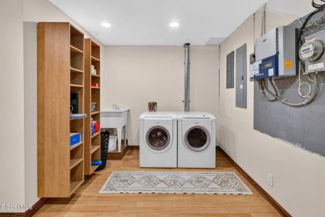 32 Shaker Bay Road Latham NY 12110