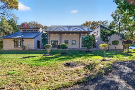 32 Shaker Bay Road Latham NY 12110