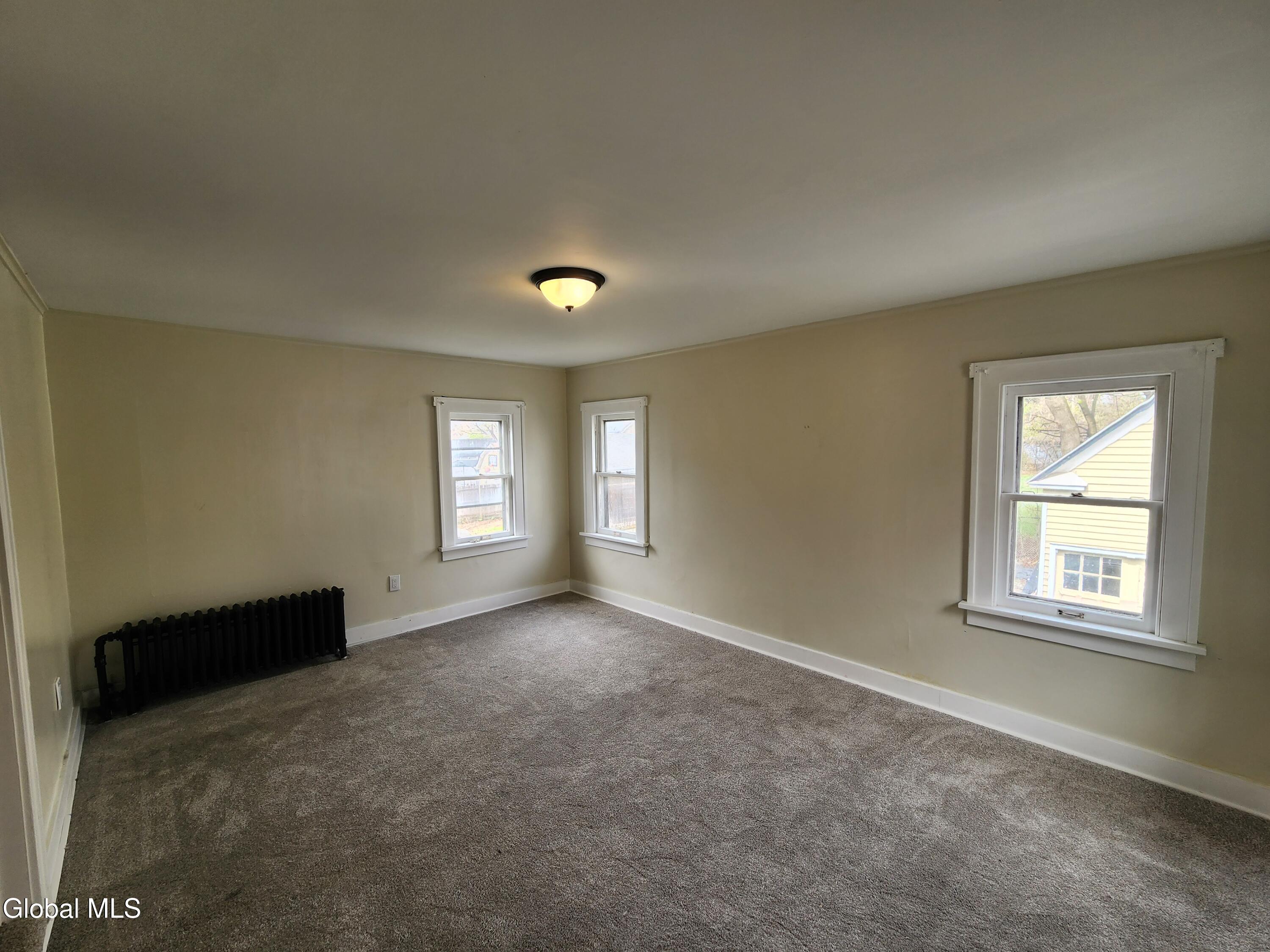 261 Altamont Avenue Schenectady NY 12304