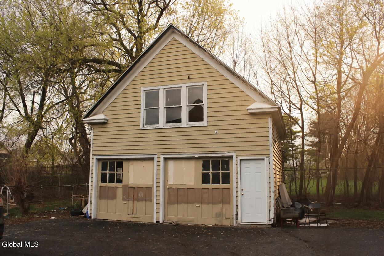 261 Altamont Avenue Schenectady NY 12304