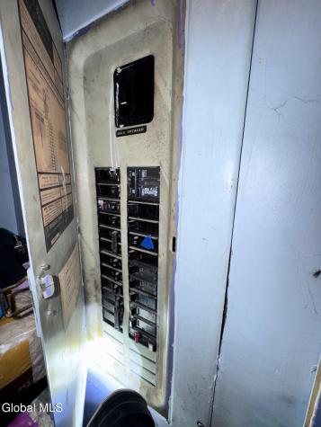 1427 North Road Glenville NY 12010