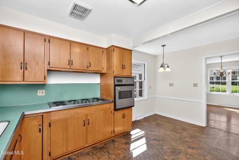 30 Clarkson Road Delmar NY 12054
