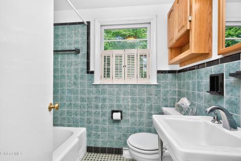 30 Clarkson Road Delmar NY 12054