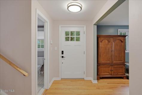 7 Eberle Road Latham NY 12110