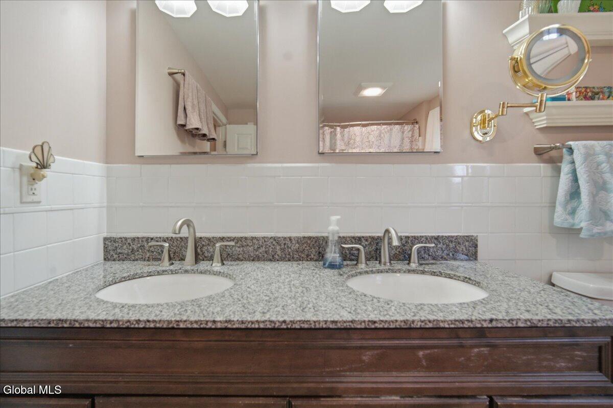 7 Eberle Road Latham NY 12110