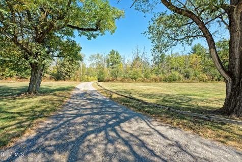 100 Bally Bay Lane Altamont NY 12009