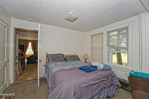 100 Bally Bay Lane Altamont NY 12009