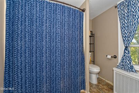 100 Bally Bay Lane Altamont NY 12009