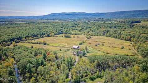 100 Bally Bay Lane Altamont NY 12009