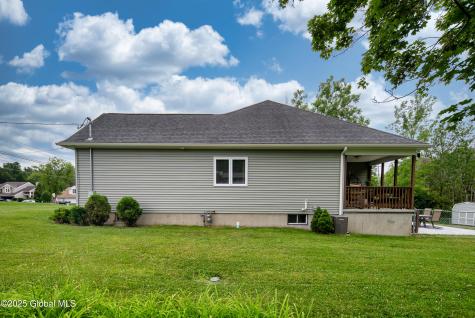 57 Plank Road Waterford NY 12188