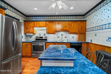 24 Craig Street Watervliet NY 12189