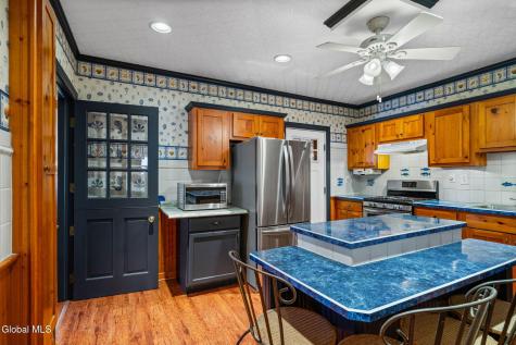 24 Craig Street Watervliet NY 12189