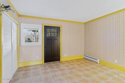 24 Craig Street Watervliet NY 12189