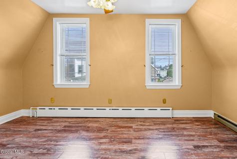 24 Craig Street Watervliet NY 12189