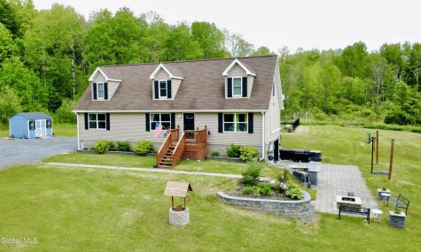 170 Sullivan Road Esperance NY 12066