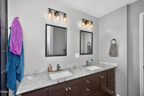 170 Sullivan Road Esperance NY 12066