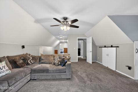 170 Sullivan Road Esperance NY 12066