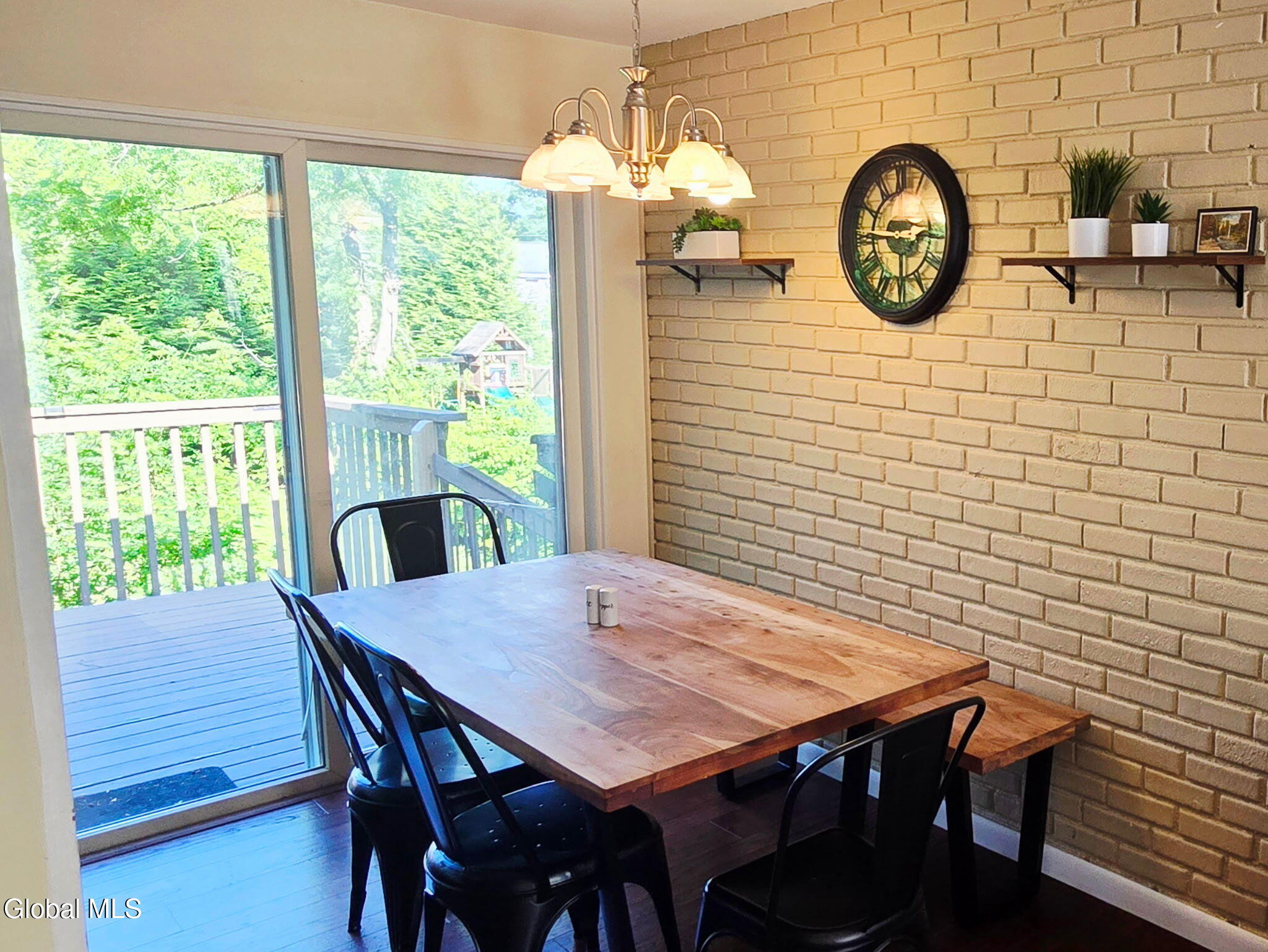61 Vanderbilt Avenue Saratoga Springs NY 12866