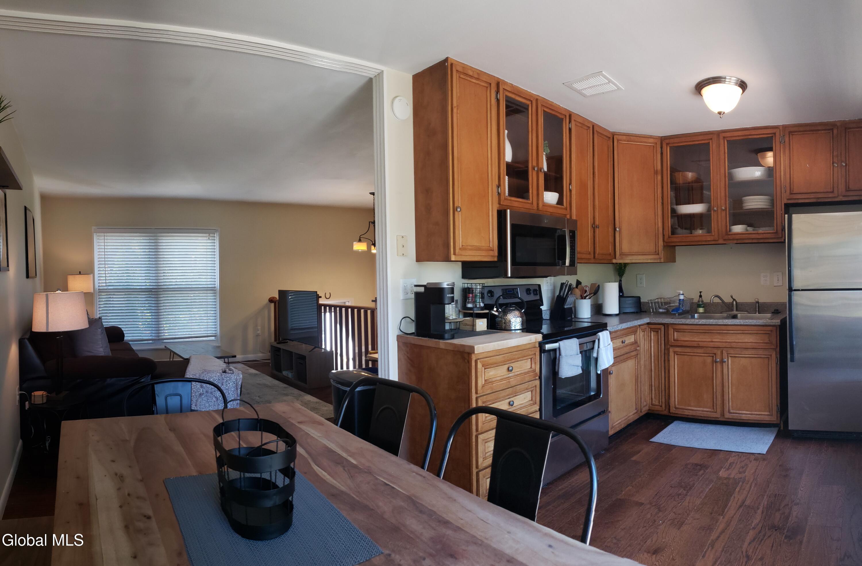 61 Vanderbilt Avenue Saratoga Springs NY 12866