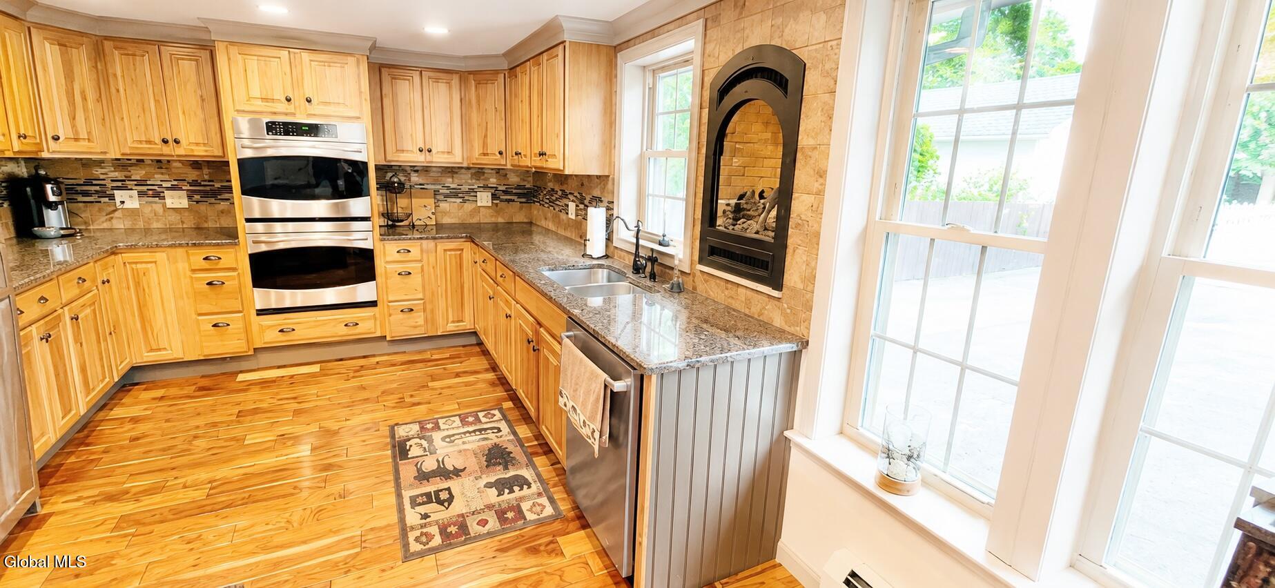 19 W Montgomery Street Johnstown NY 12095