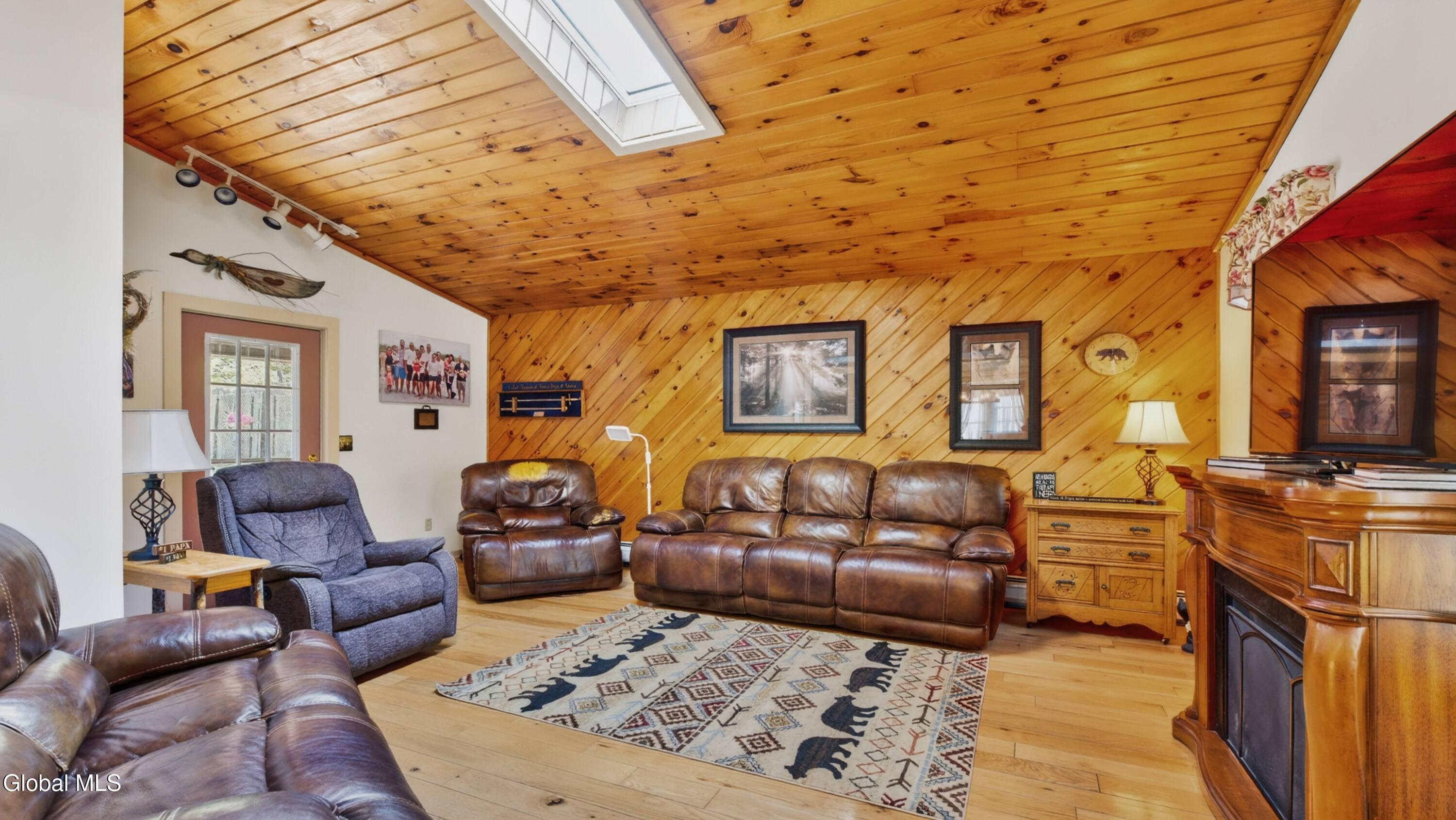 19 W Montgomery Street Johnstown NY 12095